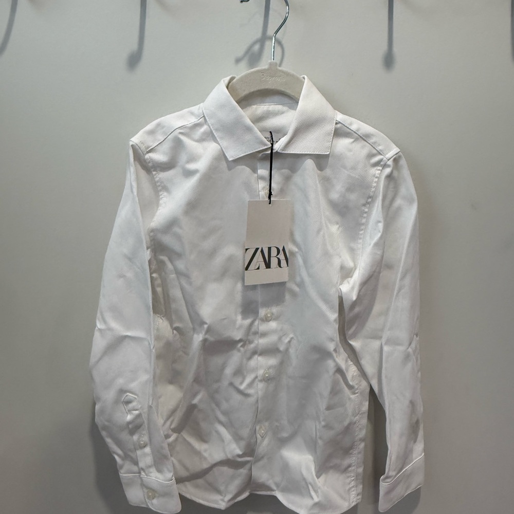 Boys Zara Classic White Button-Down Shirt with Navy Trousers - Picture 2 of 9
